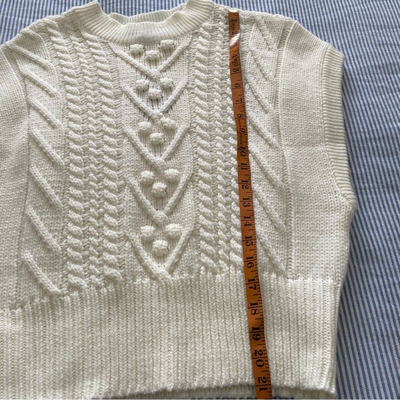 Forever 21 Chunky Knit Oversized Boxy Sweater Vest - Picture 9 of 10